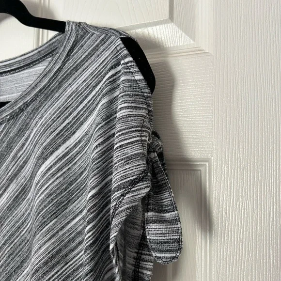 Ruby Rd. Top - Picture 5 of 11